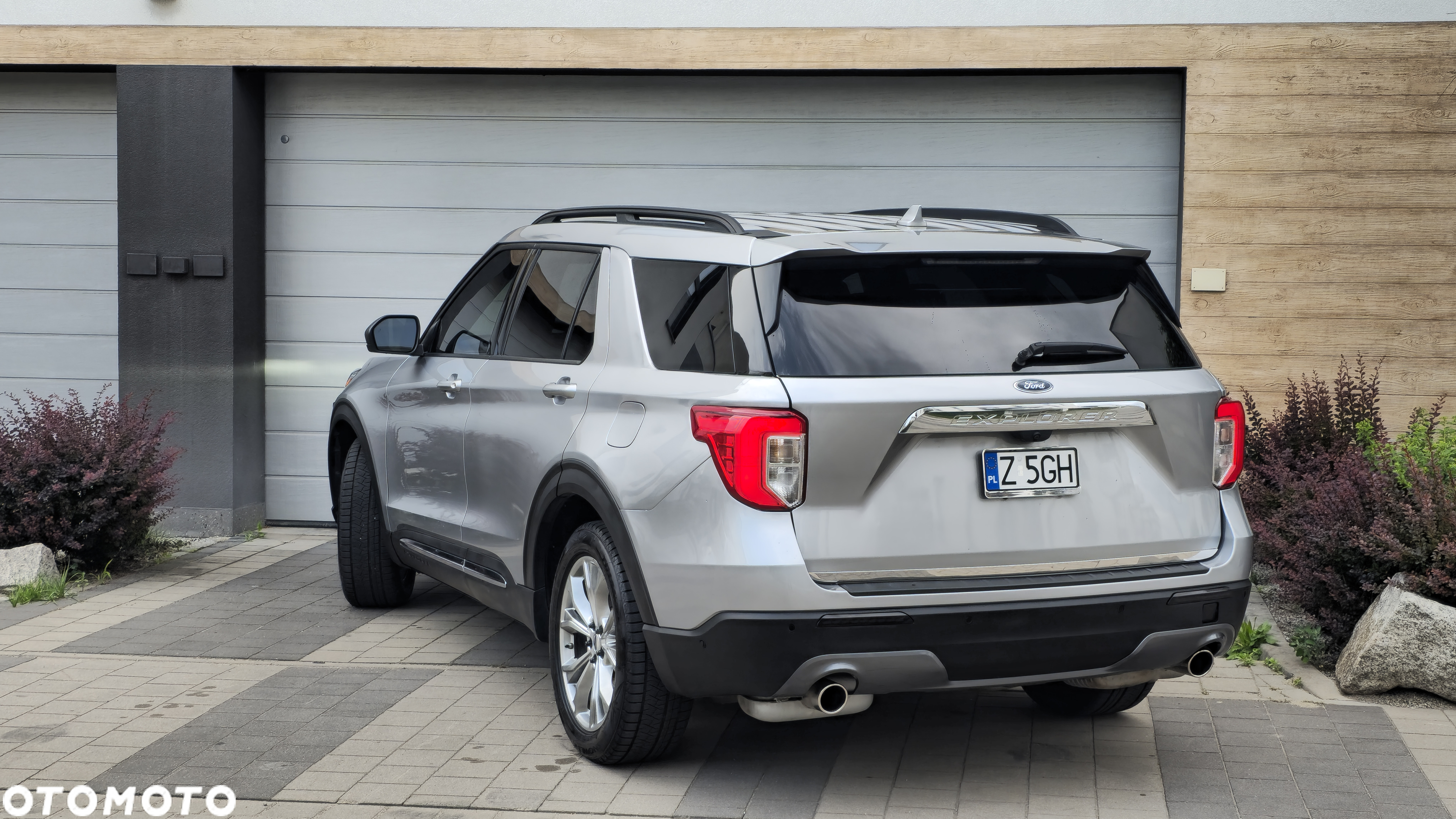 Ford Explorer - 8