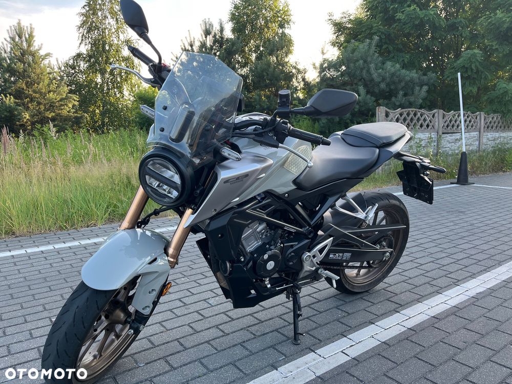 Honda CB - 3