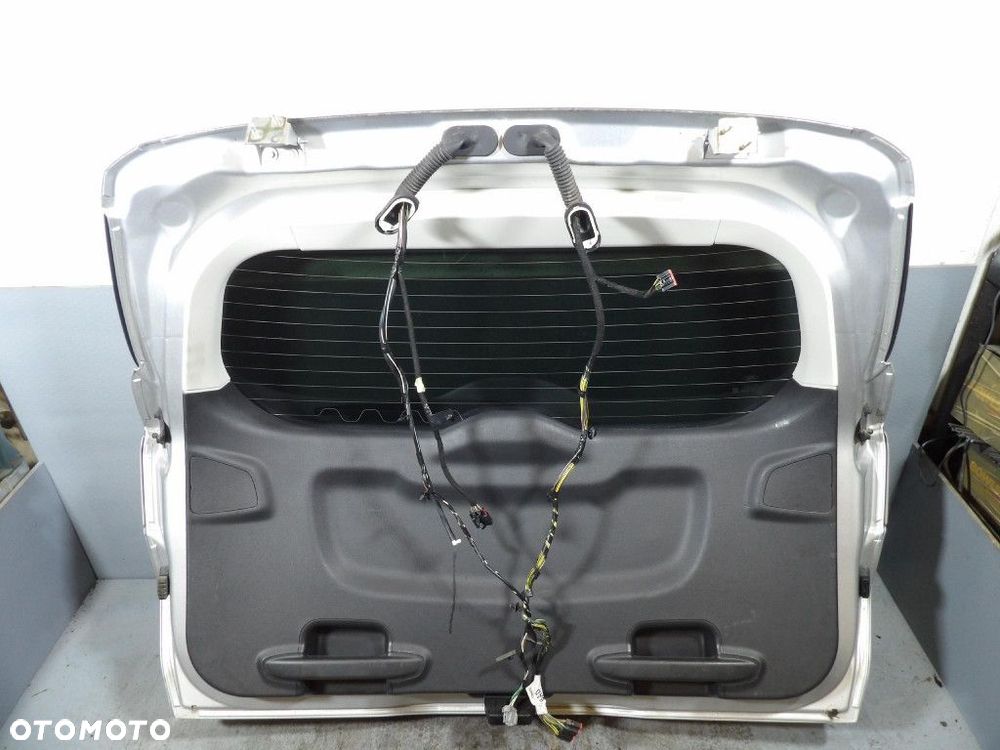 FORD FOCUS MK3 LIFT KOMBI TYLNA KLAPA  0F - 5