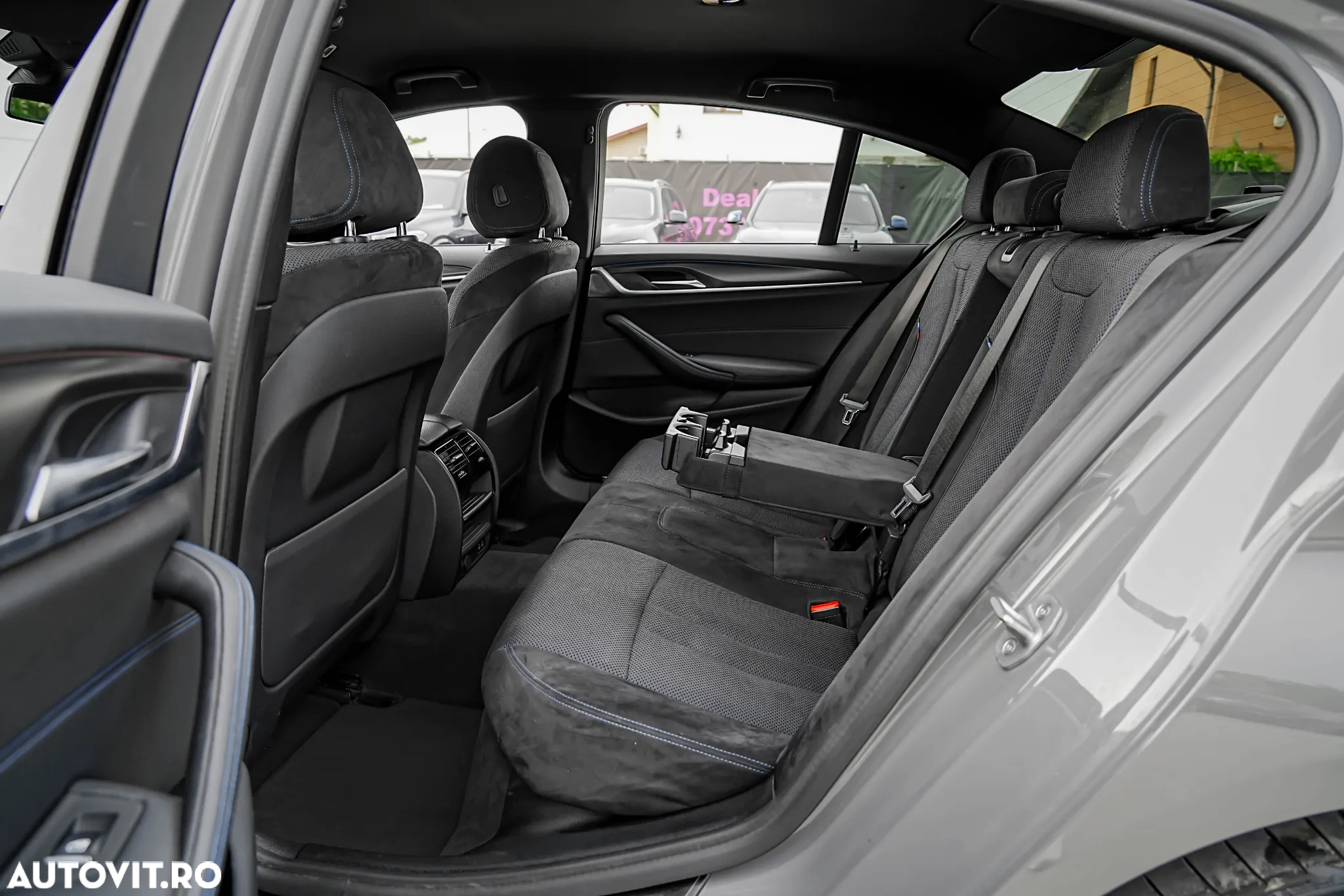 BMW Seria 5 530e Aut. M Sport Edition - 25