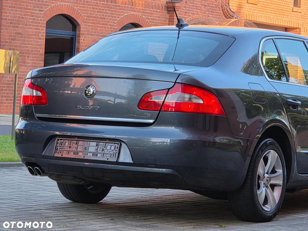 Skoda Superb 1.8 TSI DSG Ambition - 13