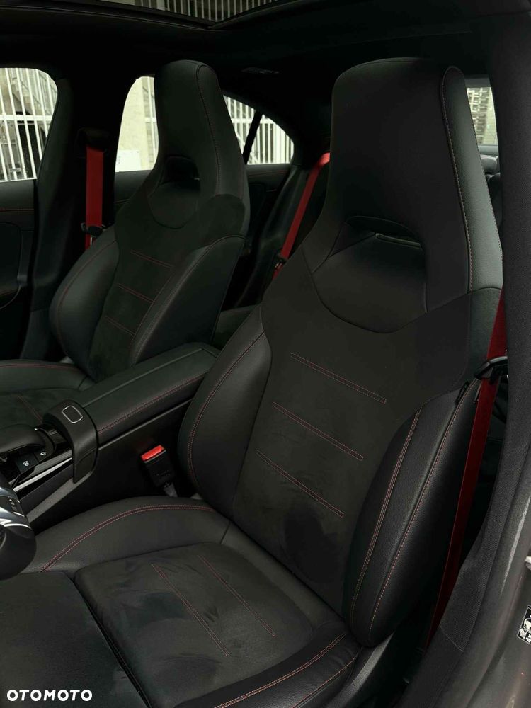 Mercedes-Benz CLA AMG 35 4-Matic 7G-DCT - 11