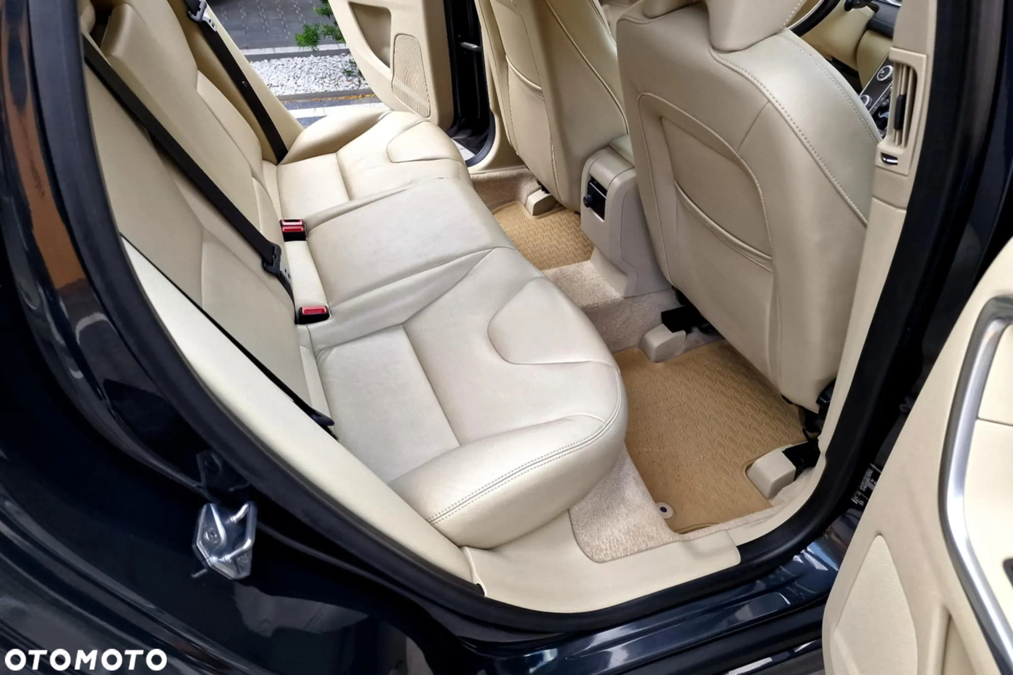 Volvo XC 60 D4 AWD Summum - 22
