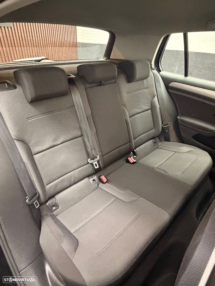 VW Golf 1.6 TDi BlueMotion Confortline - 45