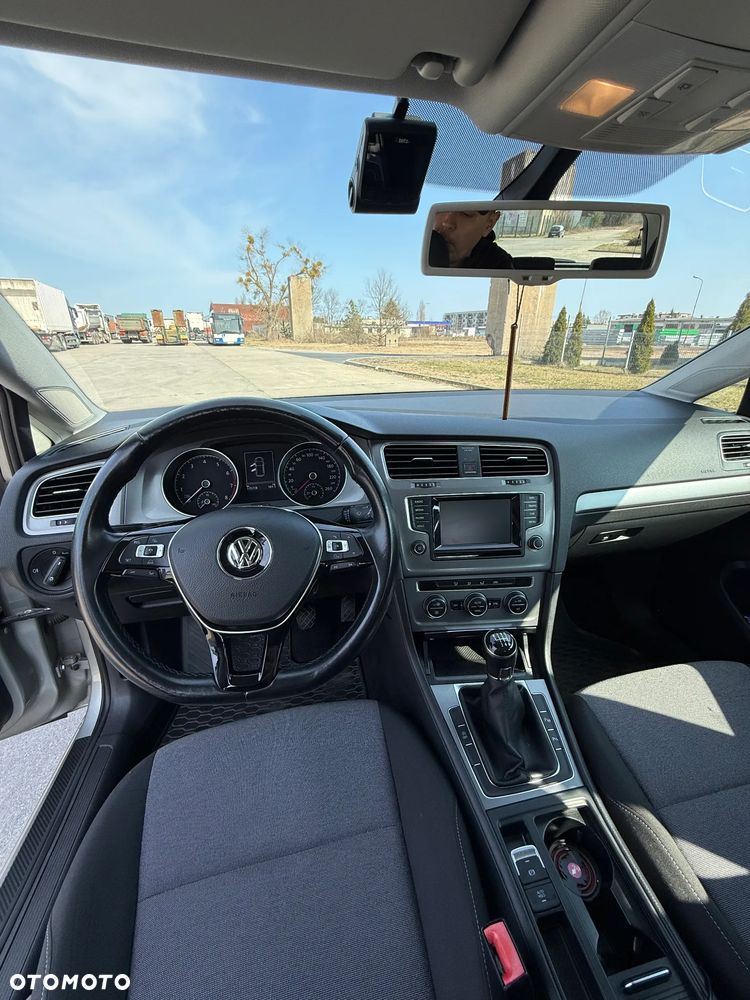 Volkswagen Golf 1.2 TSI BlueMotion Technology Trendline - 32