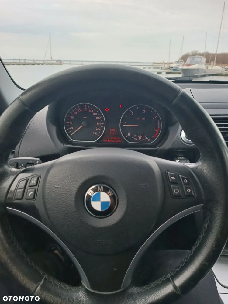 BMW Seria 1 118d DPF - 18