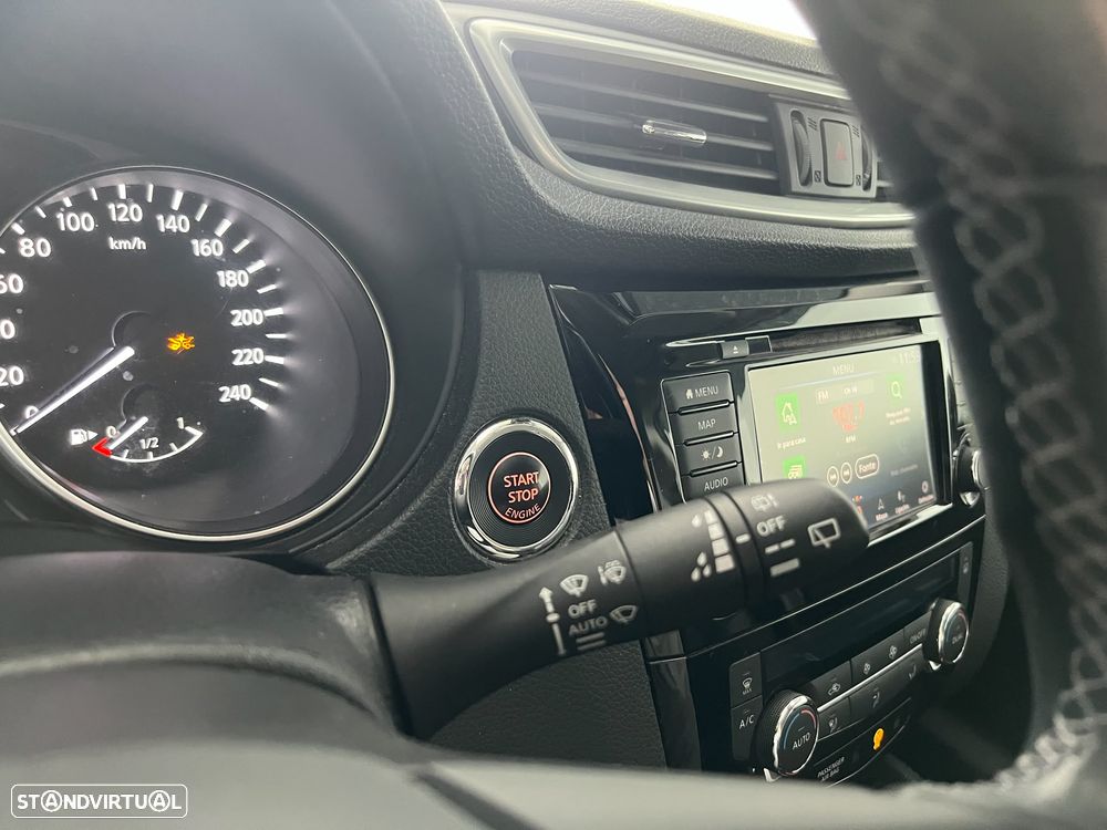 Nissan Qashqai 1.3 DIG-T N-Connecta - 17
