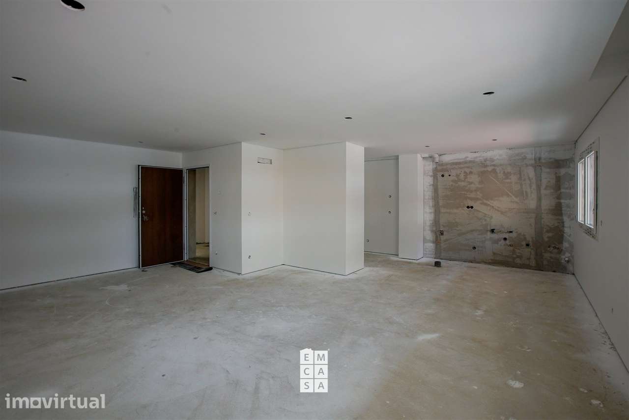 Apartamento T2 Venda em Santa Maria da Feira, Travanca, Sanfins e Espa - Grande imagem: 2/18