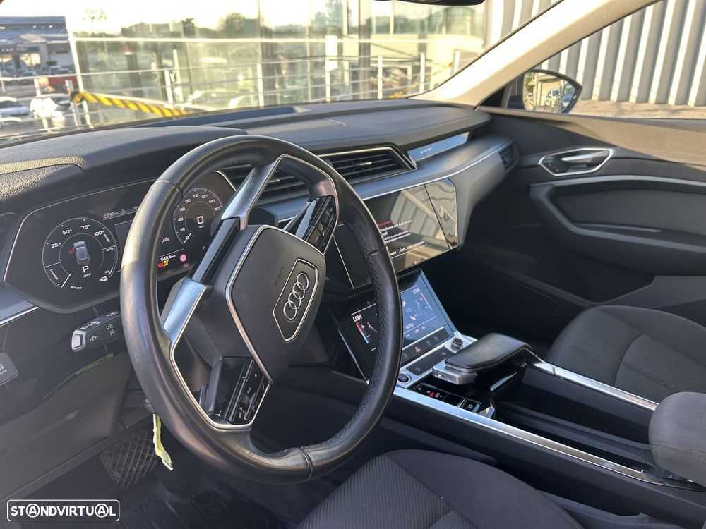 Audi Q8 e-Tron 55 quattro Advanced - 13