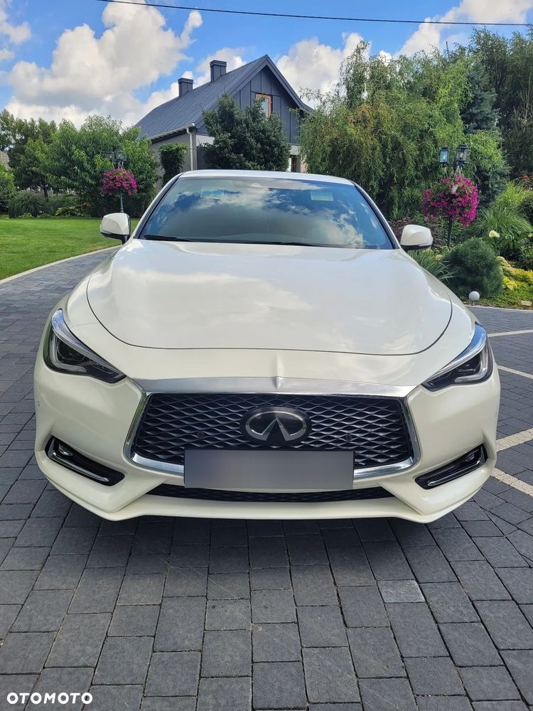 Infiniti Q60 Q60S 3.0t AWD Sport Tech - 9
