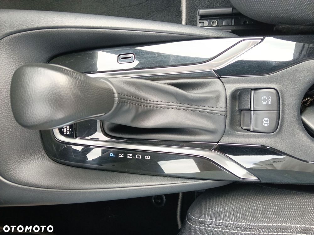 Toyota Corolla 1.8 Hybrid Comfort - 23
