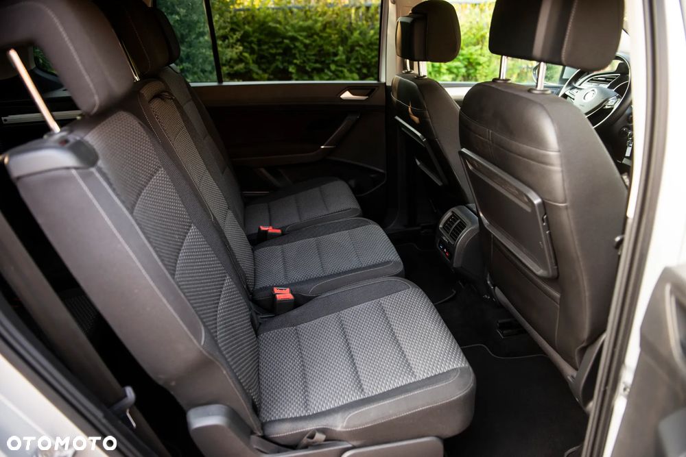Volkswagen Touran 1.5 TSI ACT OPF Comfortline - 36