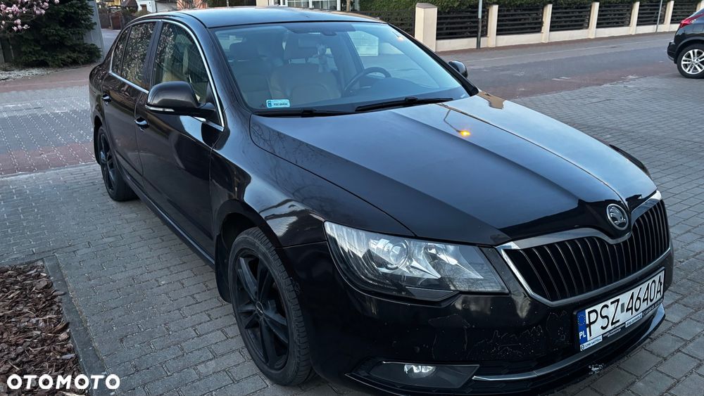 Skoda Superb 2.0 TDI 4x4 Elegance - 1