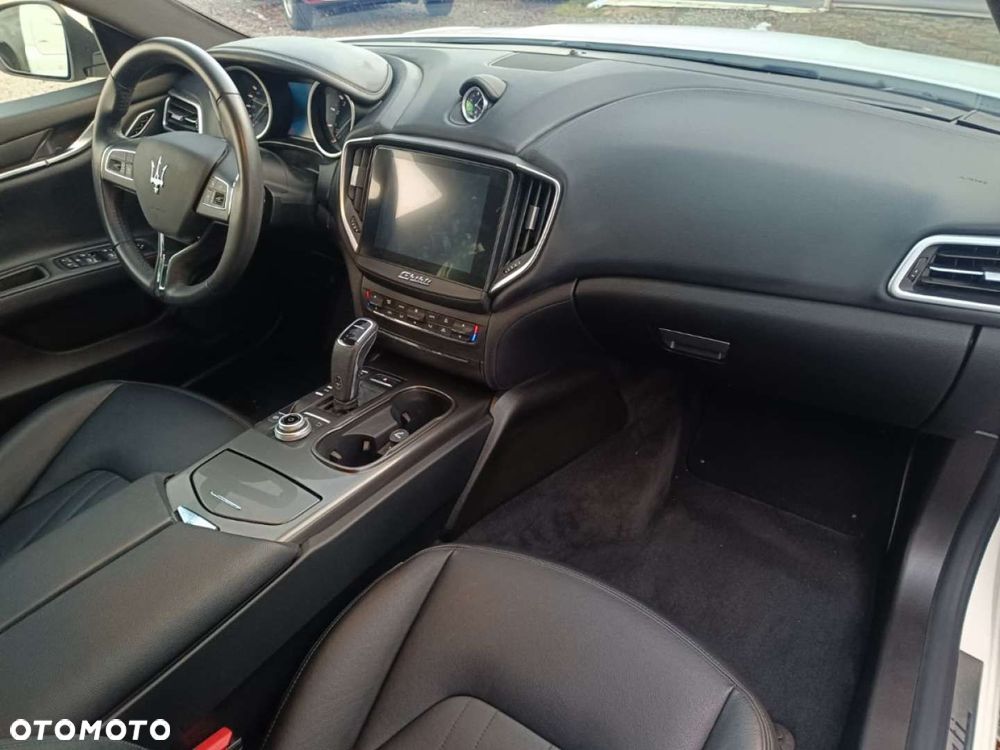 Maserati Ghibli - 25