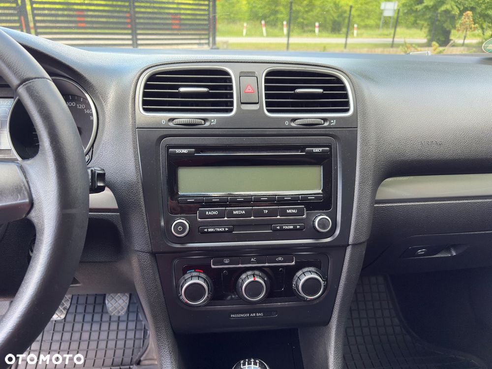 Volkswagen Golf - 18