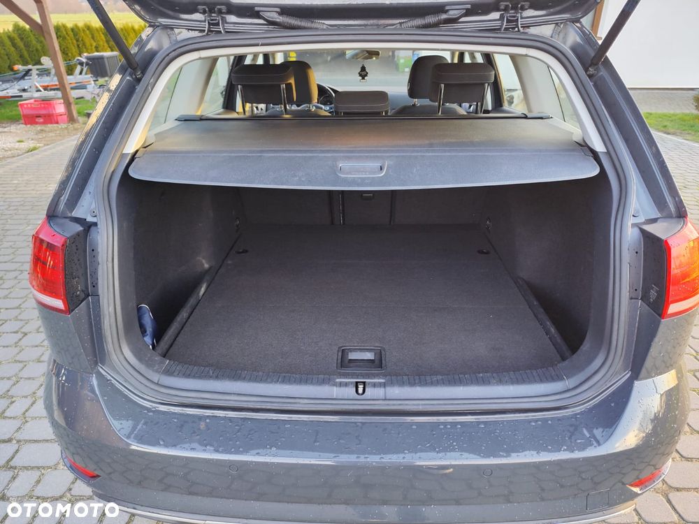 Volkswagen Golf 2.0 TDI BMT Comfortline - 9