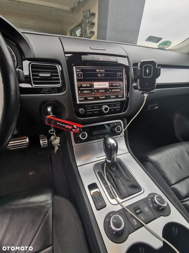 Volkswagen Touareg 3.0 V6 TDI BMT R-Style - 7