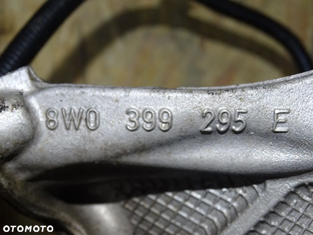 PODUSZKA ŁAPA ZAWIESZENIA P+L AUDI A4 B9 3.0 TDI - 5