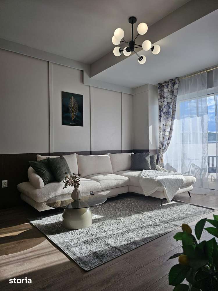 Apartament modern cu 2 camere, balcon generos 10 m, finisaje premium — fotografia 1