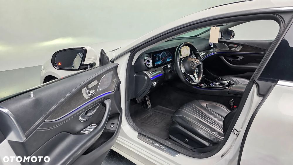 Mercedes-Benz CLS - 11