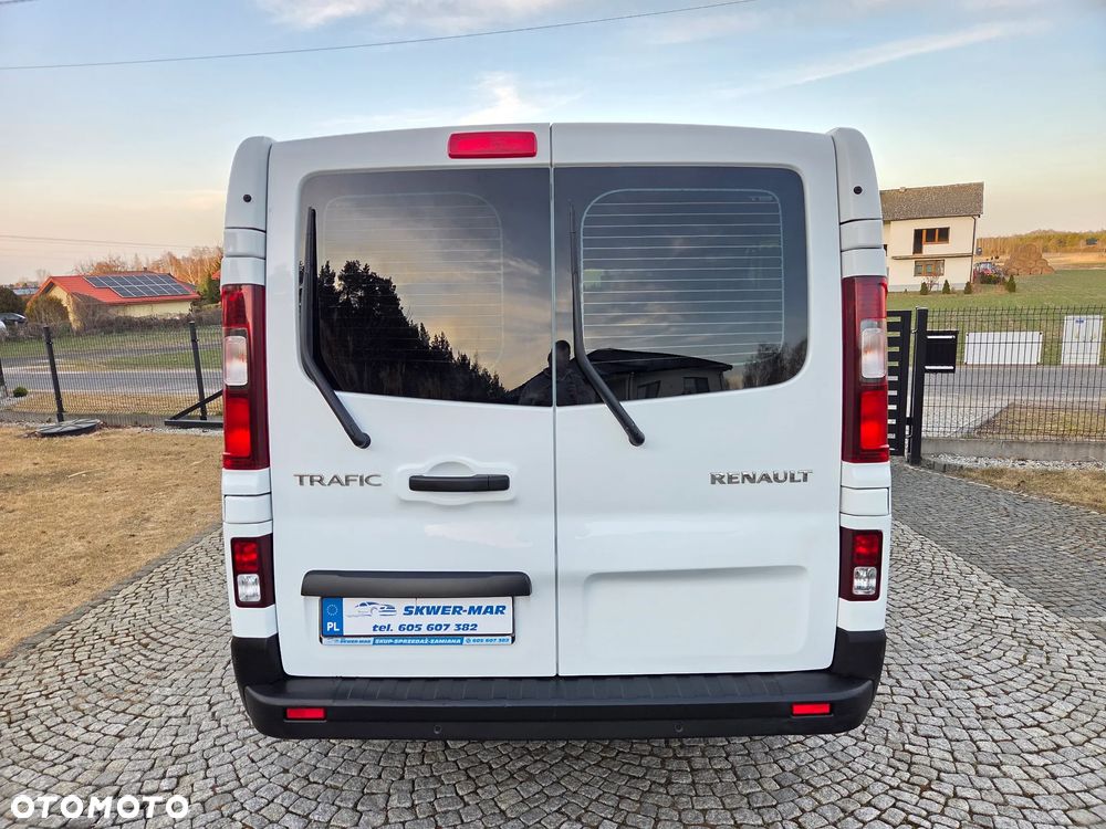 Renault Trafic 2.0 dCi - 8