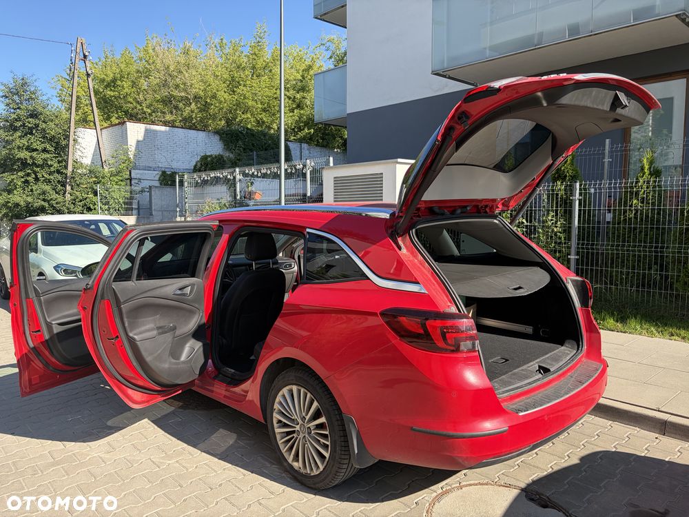 Opel Astra 1.4 T Elite - 1