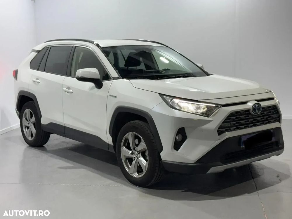 Toyota RAV4 - 1