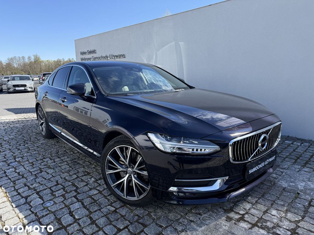 Volvo S90 - 2