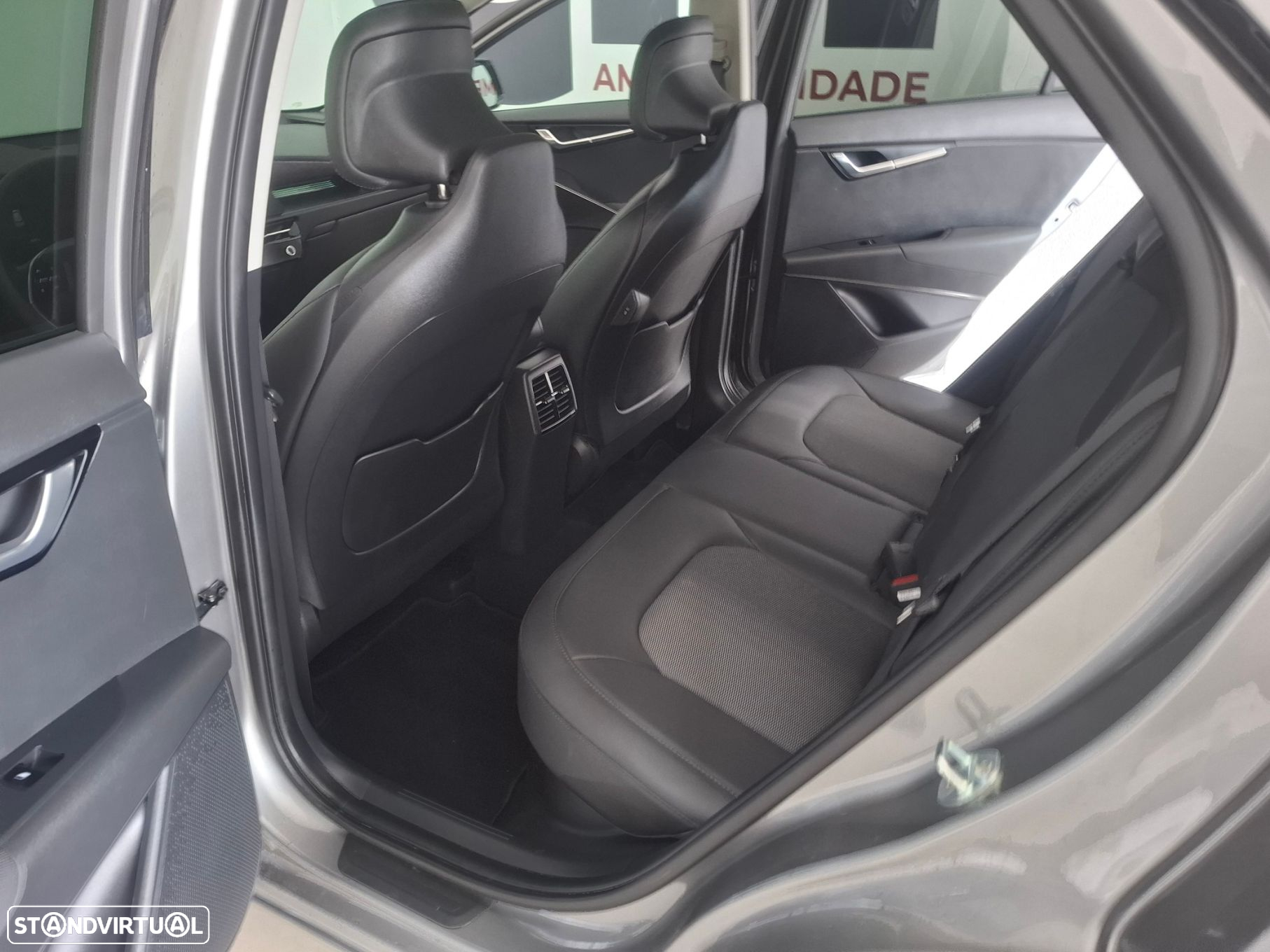 Kia Niro 1.6 GDi HEV Tech - 6