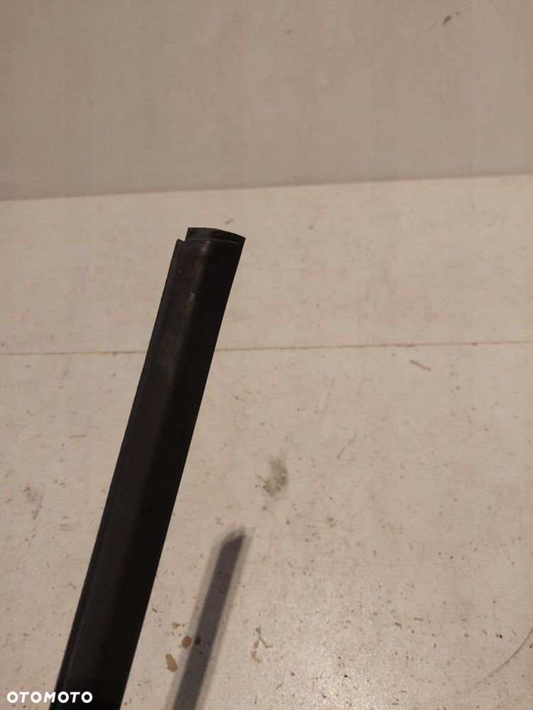 Listwa zgarniająca uszczelka prawa bmw e 46 sedan touring kombi - 4