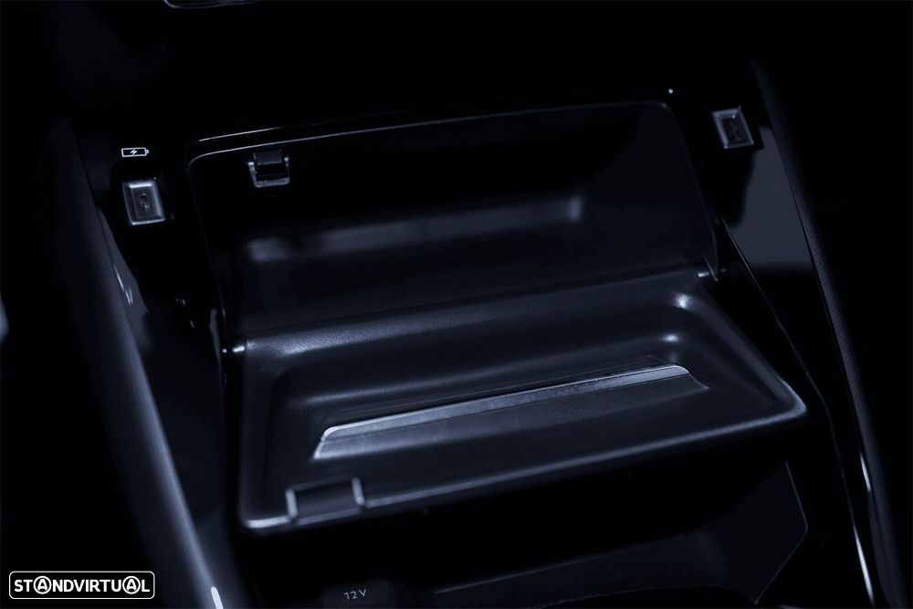 Peugeot 2008 1.2 PureTech Allure EAT8 - 42