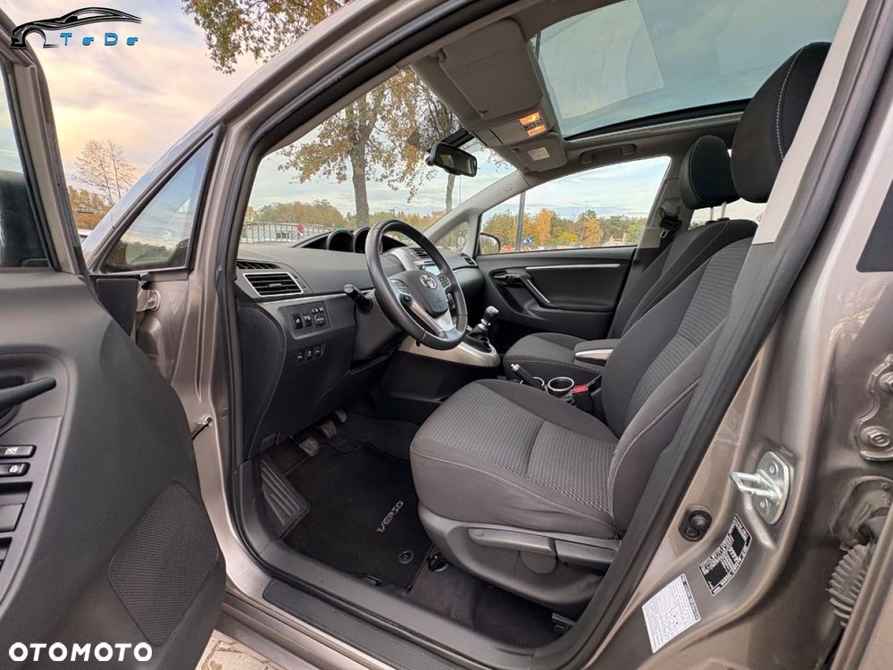 Toyota Verso 1.6 D-4D Prestige - 15