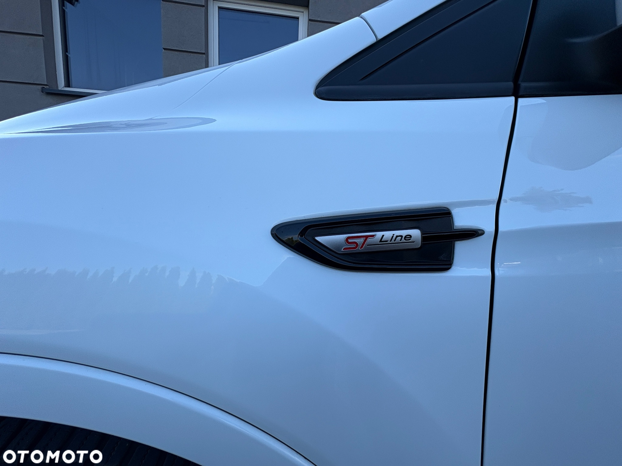 Ford Kuga 1.5 EcoBoost 2x4 ST-Line - 24