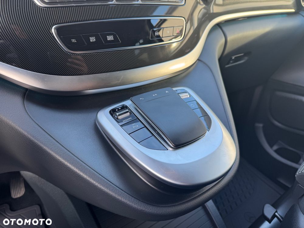 Mercedes-Benz EQV - 28