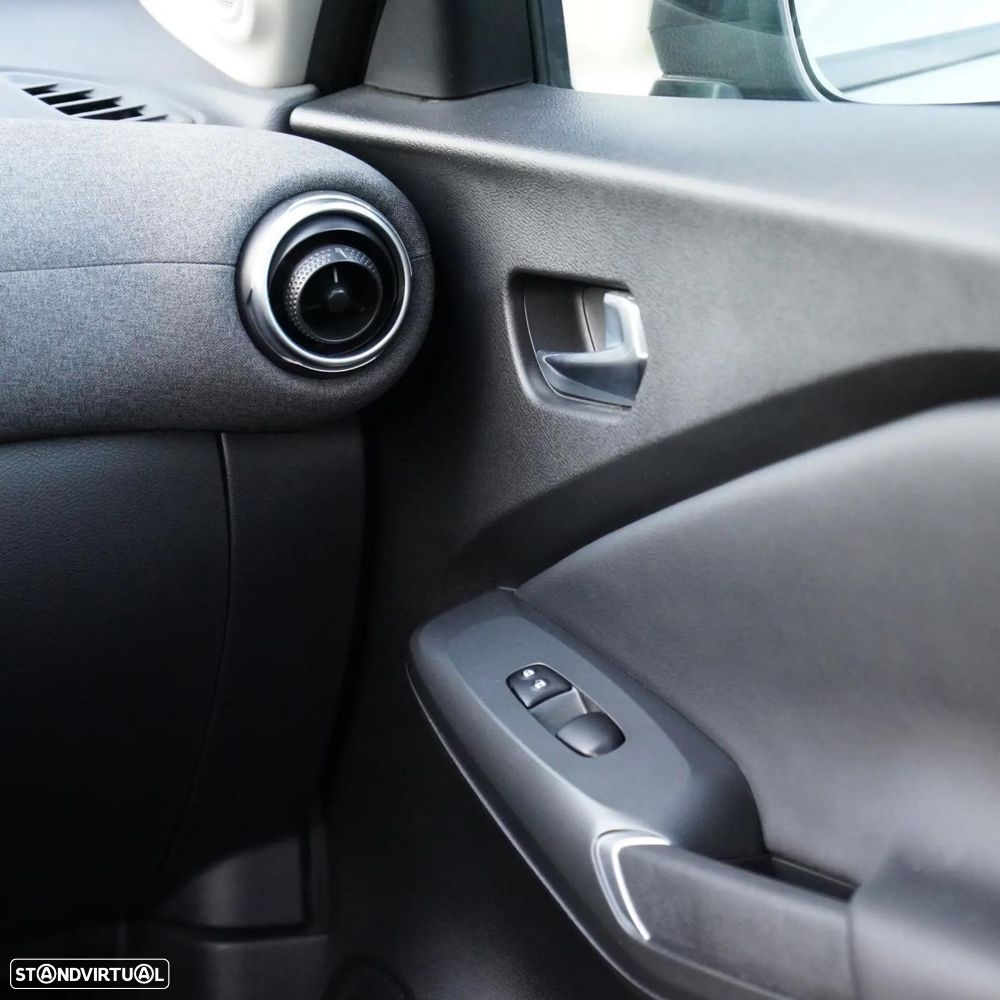 Nissan Juke 1.0 DIG-T Acenta+ DCT - 38