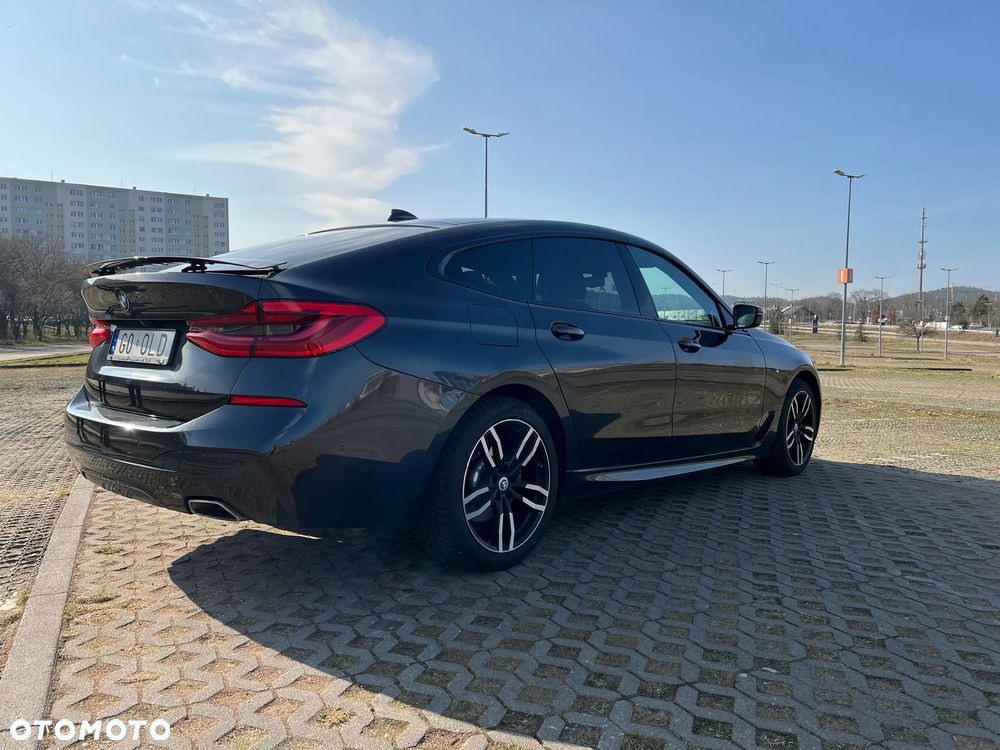 BMW 6GT - 1