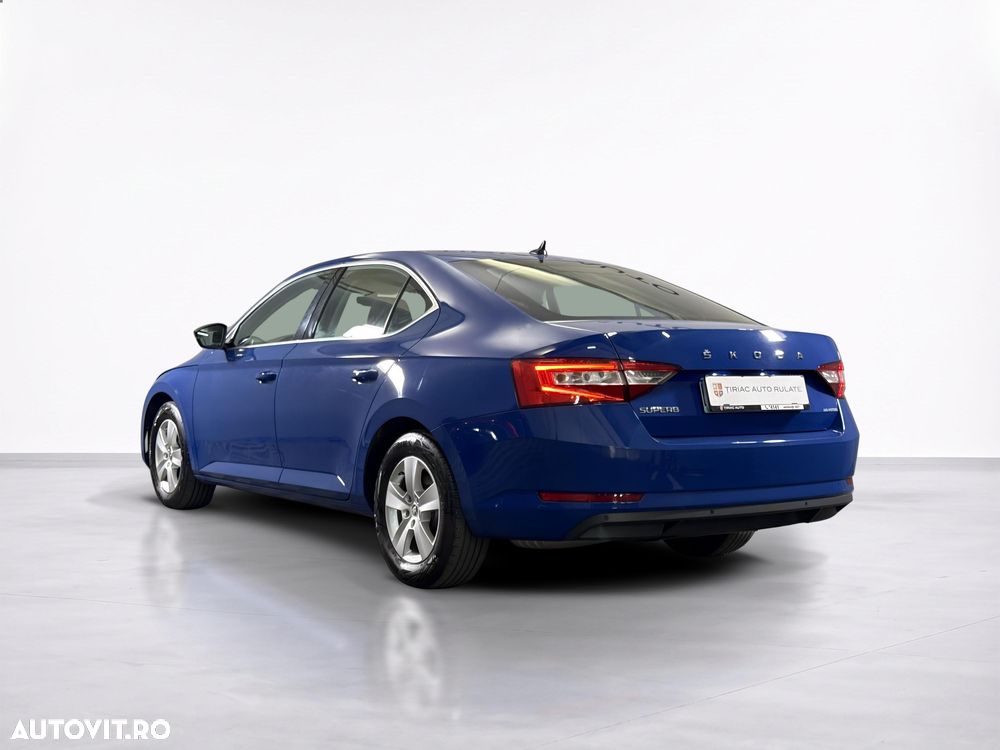 Skoda Superb 1.5 TSI DSG Ambition - 4