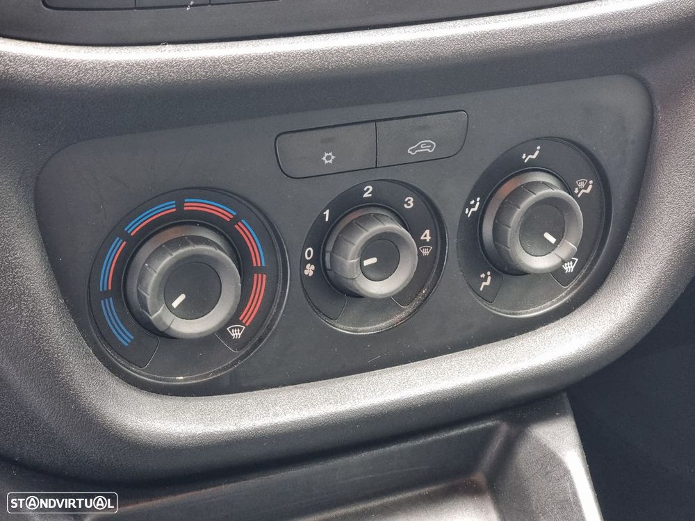 Fiat Doblo 1.6 MJ XL 3L - 10