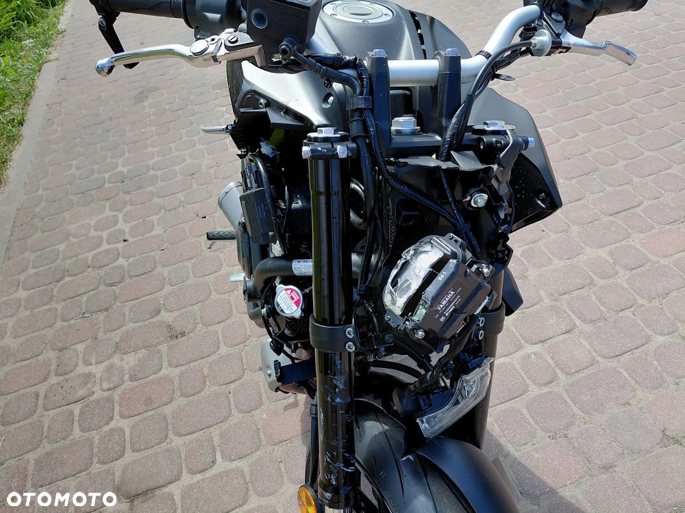 Yamaha MT - 10