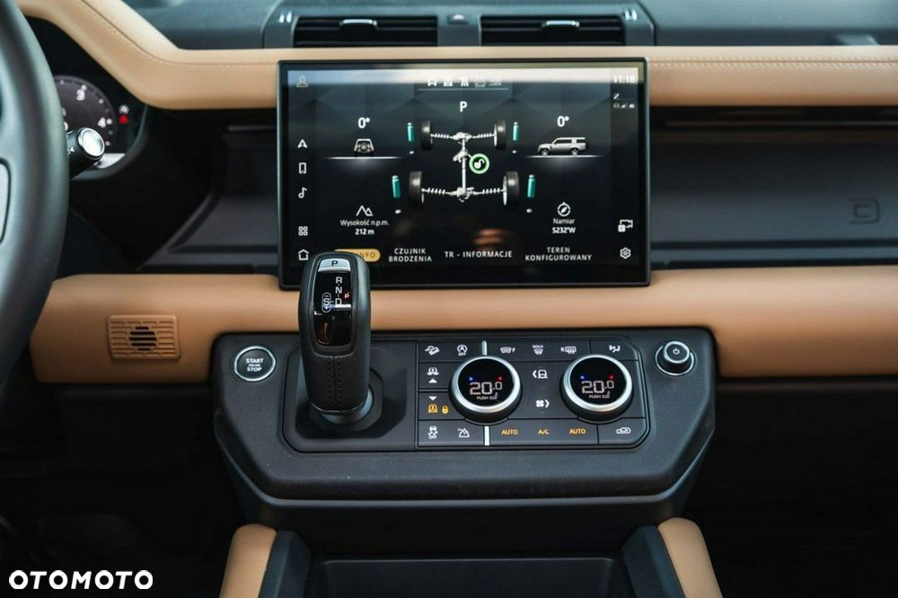 Land Rover Defender - 15