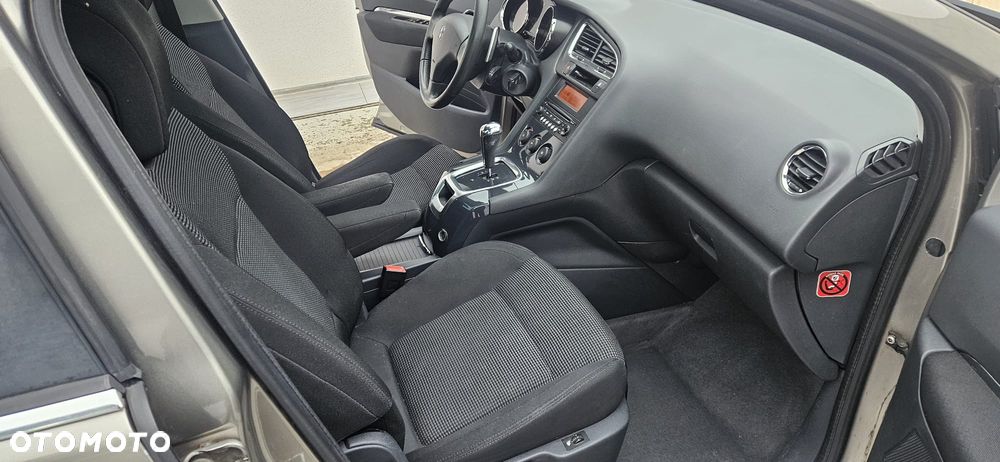 Peugeot 5008 1.6 HDi Premium - 12