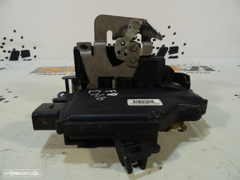 Fecho Da Porta Frente Direita Audi A4 (8E2, B6)  4B2837016g / 4B2 837 - 8