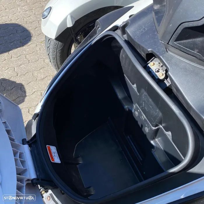 Can-Am Spyder F3 BOMBARDIER - 12