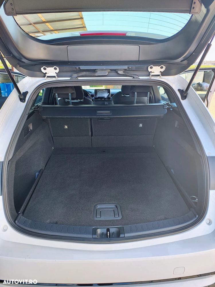 Toyota Corolla 1.8 HSD Business - 10