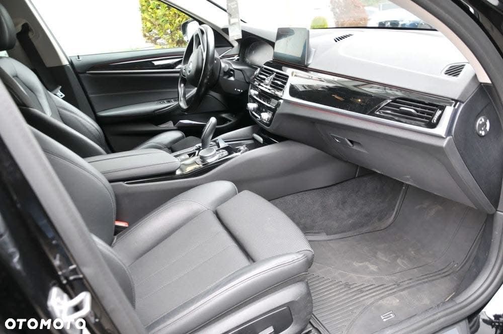BMW Seria 5 520d xDrive Sport Line - 24