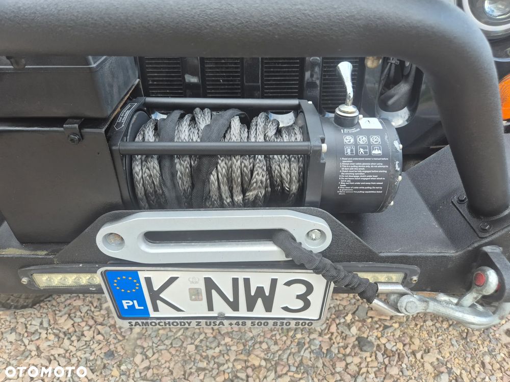 Jeep Wrangler Unlimited 3.8 Sport - 11