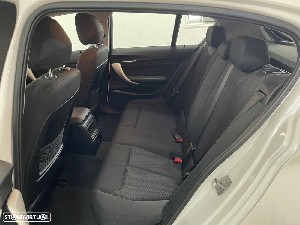 BMW 116 d Line Luxury Auto - 8