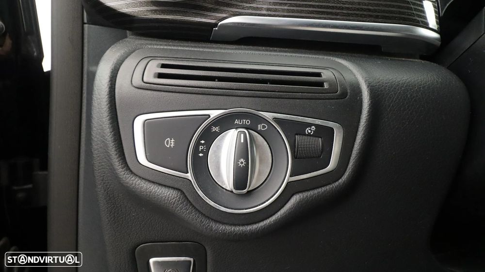 Mercedes-Benz V 250 d Longo Avantgarde - 25