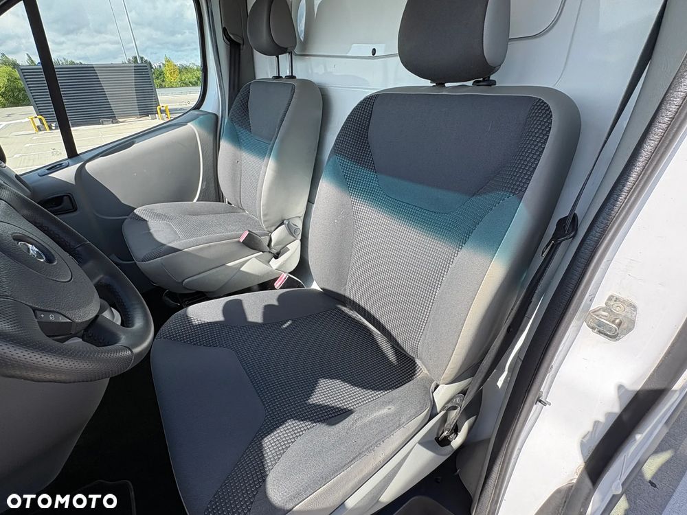 Opel Vivaro - 13