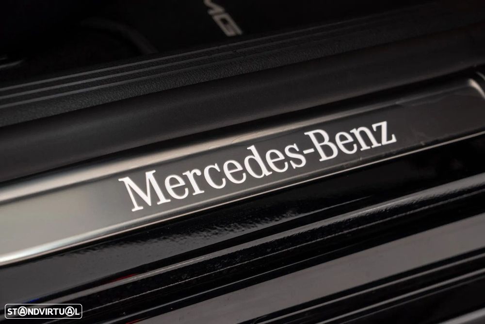 Mercedes-Benz C 300 e AMG Line - 20